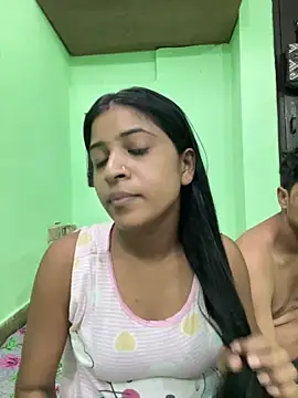 hot-couple-0 online show from 30, 5, 2026