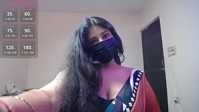 Snapshot of -Queenie chatting on 11, 6, 2026 -Queenie online show from 11, 6, 2026