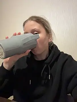 StaceyCross  online show from 21, 4, 2026