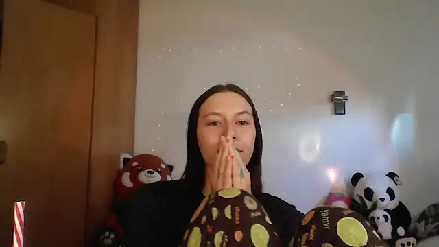 JuicyErika online show from 23, 4, 2026