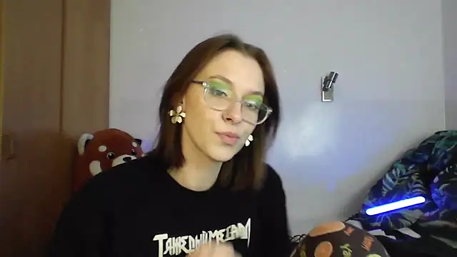 JuicyErika online show from 5, 5, 2026