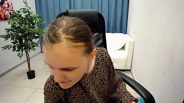  donnaSia  online show from 25, 5, 2026