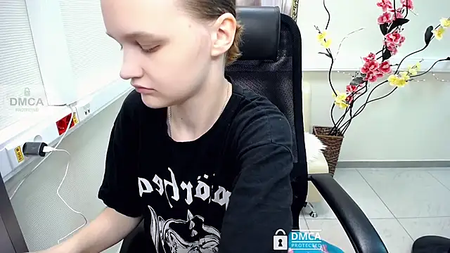  donnaSia  online show from 29, 7, 2026