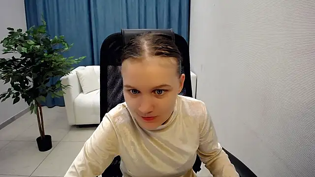  donnaSia  online show from 22, 5, 2026