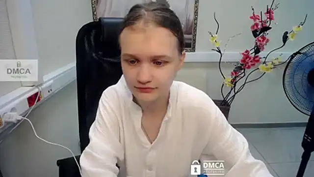  donnaSia  online show from 30, 7, 2026