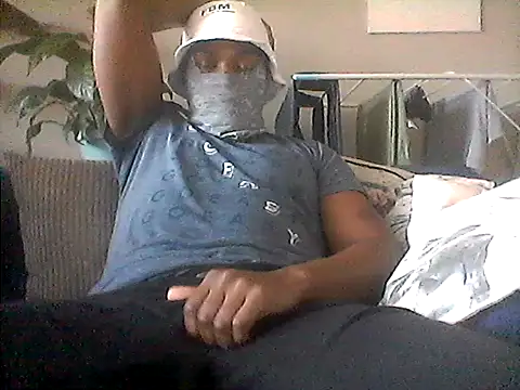 Snapshot of LunjeSA chatting on 25, 5, 2026 LunjeSA online show from 25, 5, 2026