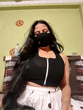 Snapshot of Priya_9945 chatting on 15, 6, 2026 Priya 9945 online show from 15, 6, 2026