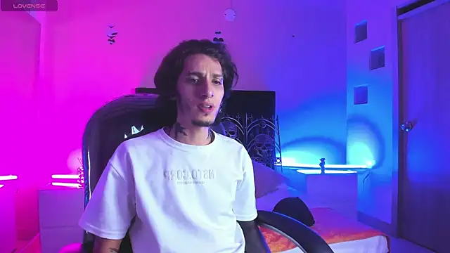 Vergil Noir  online show from 22, 4, 2026