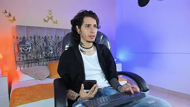 Vergil Noir  online show from 15, 5, 2026