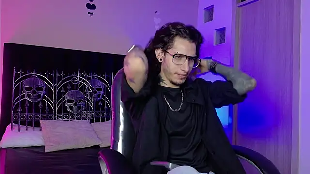 Vergil Noir  online show from 3, 6, 2026
