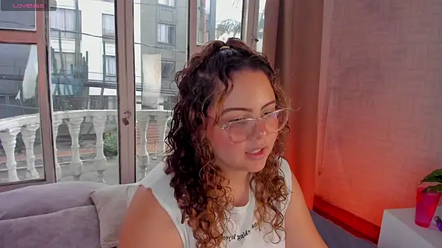 Snapshot of Samantha_Greey_ chatting on 23, 5, 2026 Samantha Greey online show from 23, 5, 2026