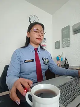 Snapshot of Queen_linda1 chatting on 18, 5, 2026 Queen linda1 online show from 18, 5, 2026