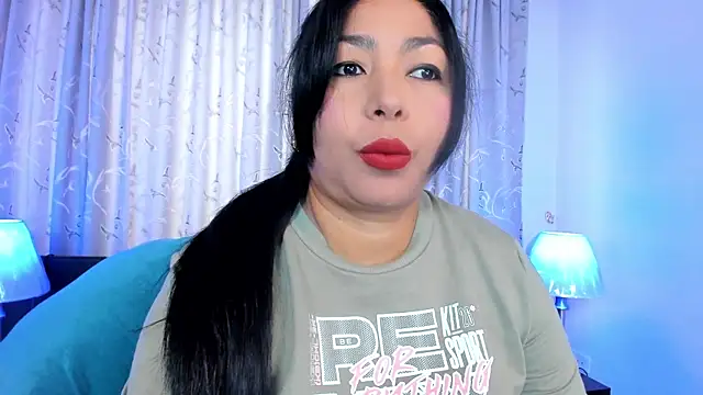 Snapshot of Victoria_kim_lee chatting on 6, 5, 2026 Victoria kim lee online show from 6, 5, 2026