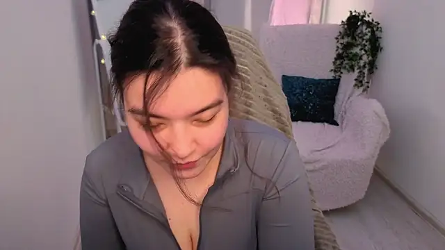 MomoRins online show from 28, 4, 2026
