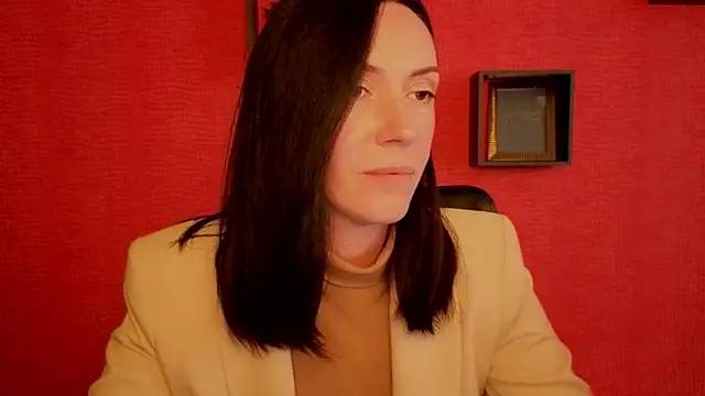 MySunnyMila online show from 28, 4, 2026