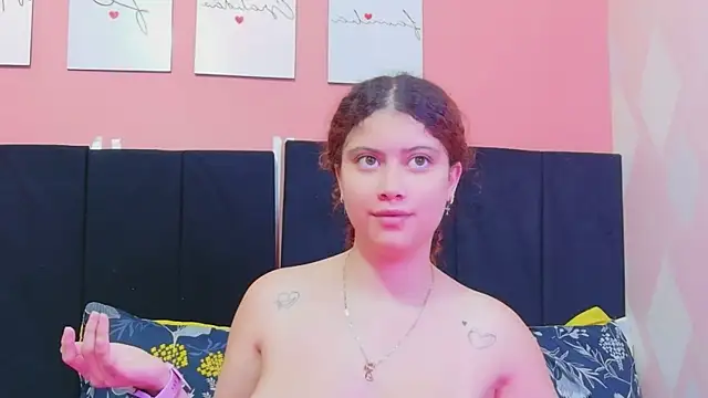 HoneyHipss online show from 29, 5, 2026