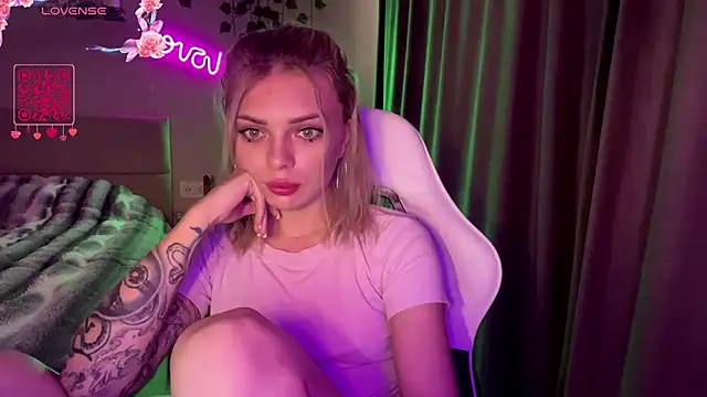 Snapshot of CandyRass chatting on 15, 6, 2026 CandyRass online show from 15, 6, 2026