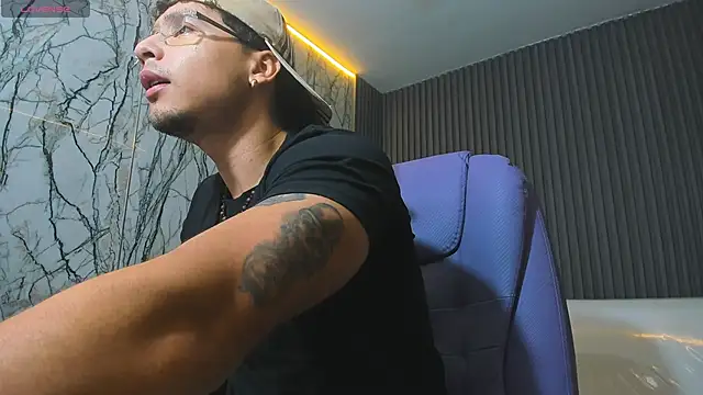 Snapshot of jbarto_ chatting on 17, 5, 2026 jbarto online show from 17, 5, 2026