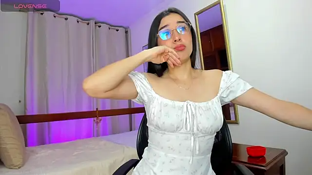 Elisabetta Amour online show from 8, 5, 2026