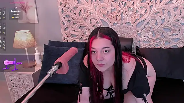 Snapshot of Sabrinna_fox chatting on 28, 4, 2026 Sabrinna fox online show from 28, 4, 2026