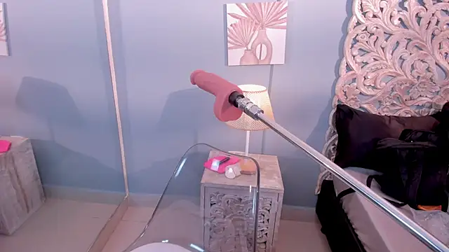 Snapshot of Sabrinna_fox chatting on 29, 5, 2026 Sabrinna fox online show from 29, 5, 2026