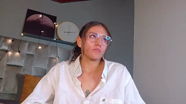 LiaaMoretti   online show from 16, 5, 2026