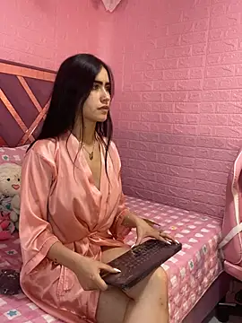 Lexy Dumoun  online show from 19, 5, 2026