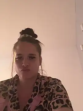 Poppylooloo online show from 14, 6, 2026