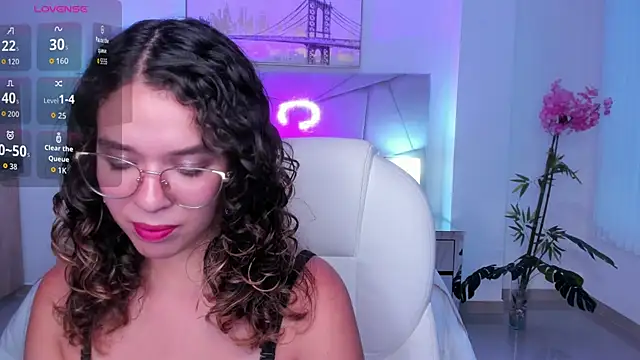 sienna luxor online show from 27, 5, 2026