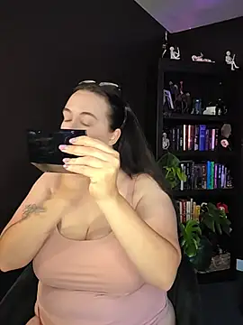 Snapshot of SpookyMadz chatting on 11, 7, 2026 SpookyMadz online show from 11, 7, 2026