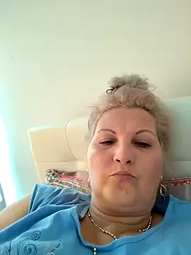 Divineblond online show from 3, 11, 2025