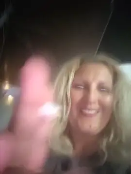 Snapshot of Divineblond chatting on 11, 6, 2026 Divineblond online show from 11, 6, 2026