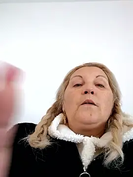 Divineblond online show from 9, 1, 2026