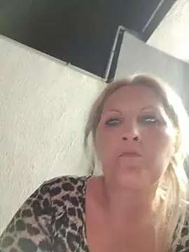 Divineblond online show from 7, 5, 2026