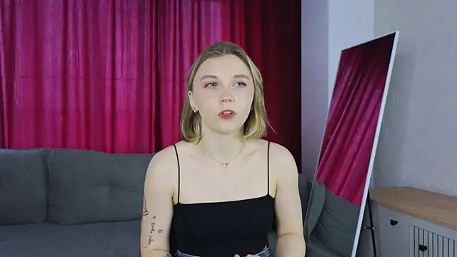 ZyrelkaNoct online show from 12, 5, 2026