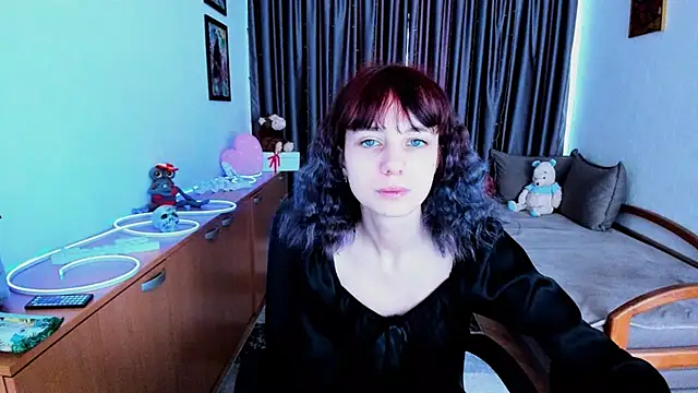 Snapshot of MiniLysii chatting on 11, 6, 2026 MiniLysii online show from 11, 6, 2026