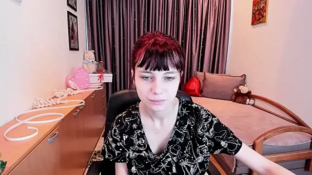 Snapshot of MiniLysii chatting on 2, 5, 2026 MiniLysii online show from 2, 5, 2026
