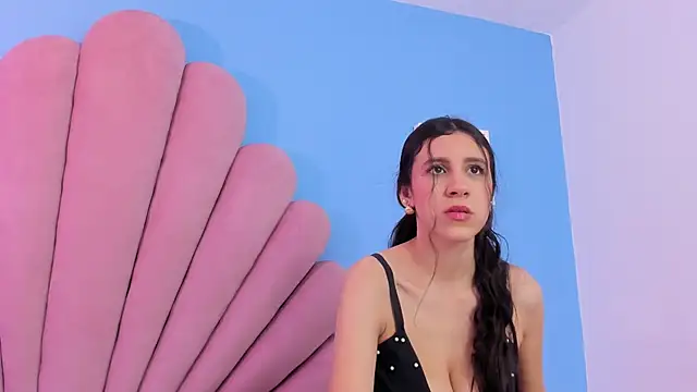 Snapshot of shery_milk chatting on 20, 6, 2026 shery milk online show from 20, 6, 2026