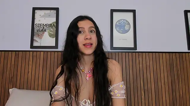 Snapshot of shery_milk chatting on 28, 6, 2026 shery milk online show from 28, 6, 2026