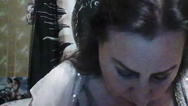 LoaqLovew online show from 17, 5, 2026