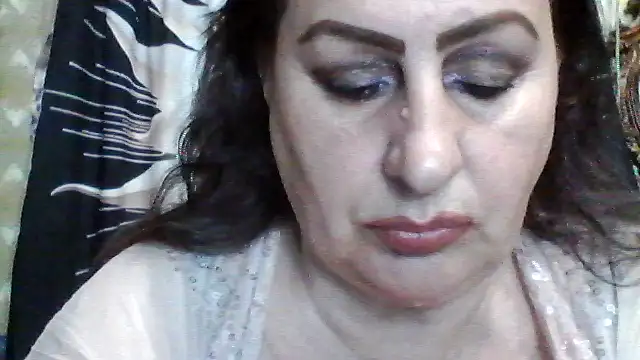 LoaqLovew online show from 18, 5, 2026