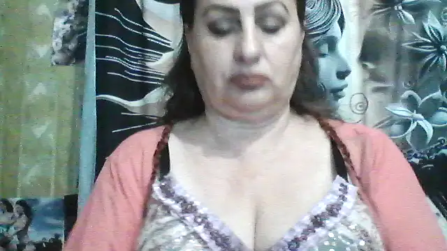 LoaqLovew online show from 11, 6, 2026