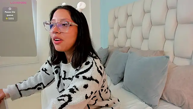 vayra moon online show from 26, 5, 2026