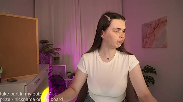 Snapshot of BettyMarlowe chatting on 5, 7, 2026 BettyMarlowe online show from 5, 7, 2026
