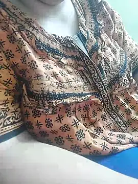 Snapshot of Call_Honey chatting on 2, 6, 2026 Call Honey online show from 2, 6, 2026