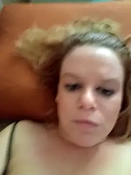 Maryquenn online show from 4, 5, 2026