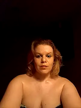 Maryquenn online show from 2, 5, 2026