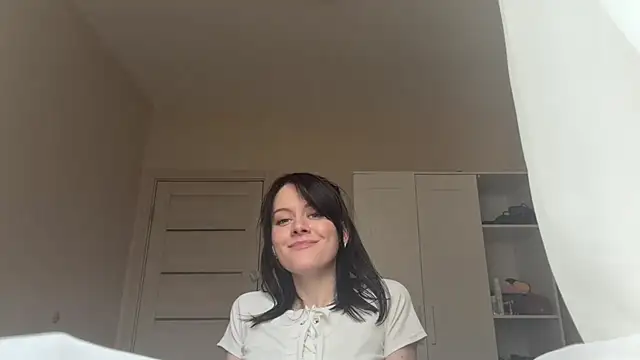 YourChristine online show from 23, 4, 2026