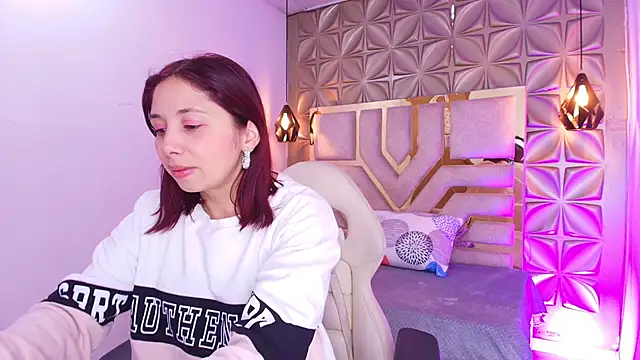 stephaniesun  online show from 2, 6, 2026
