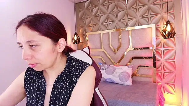 Snapshot of stephaniesun_ chatting on 13, 6, 2026 stephaniesun online show from 13, 6, 2026